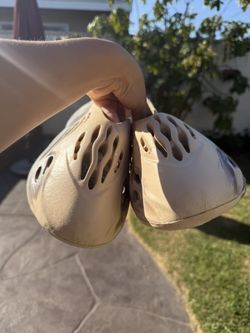 YEEZY FOAM RUNNER"MX Cream Clay
