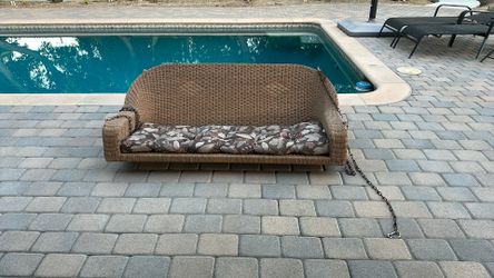 Hanging Bench Swing With Cushions Synthetic Wicker Durable $100