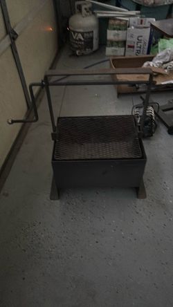 Santa Maria tailgate Grill