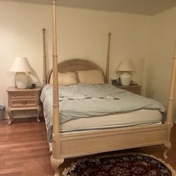 Bedroom Furniture Set 