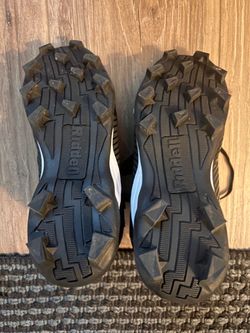 Riddell football cleats ( youth size 3)