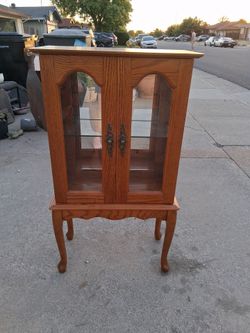 Curio cabinet