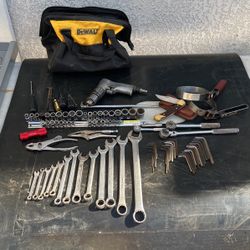 Lots Of Miscellaneous Tools 