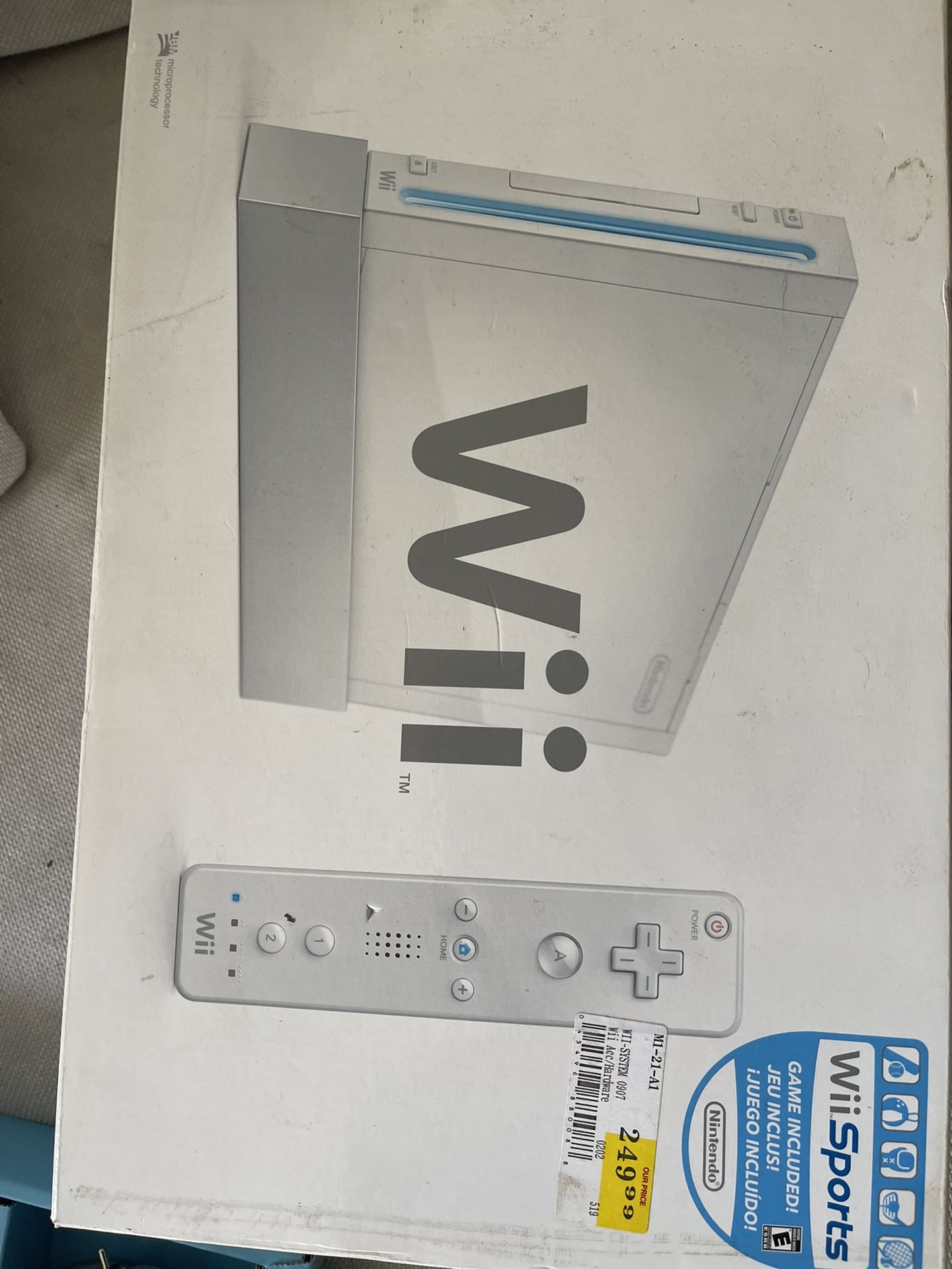 Nintendo Wii w/ HDMI converter for Smart TVs