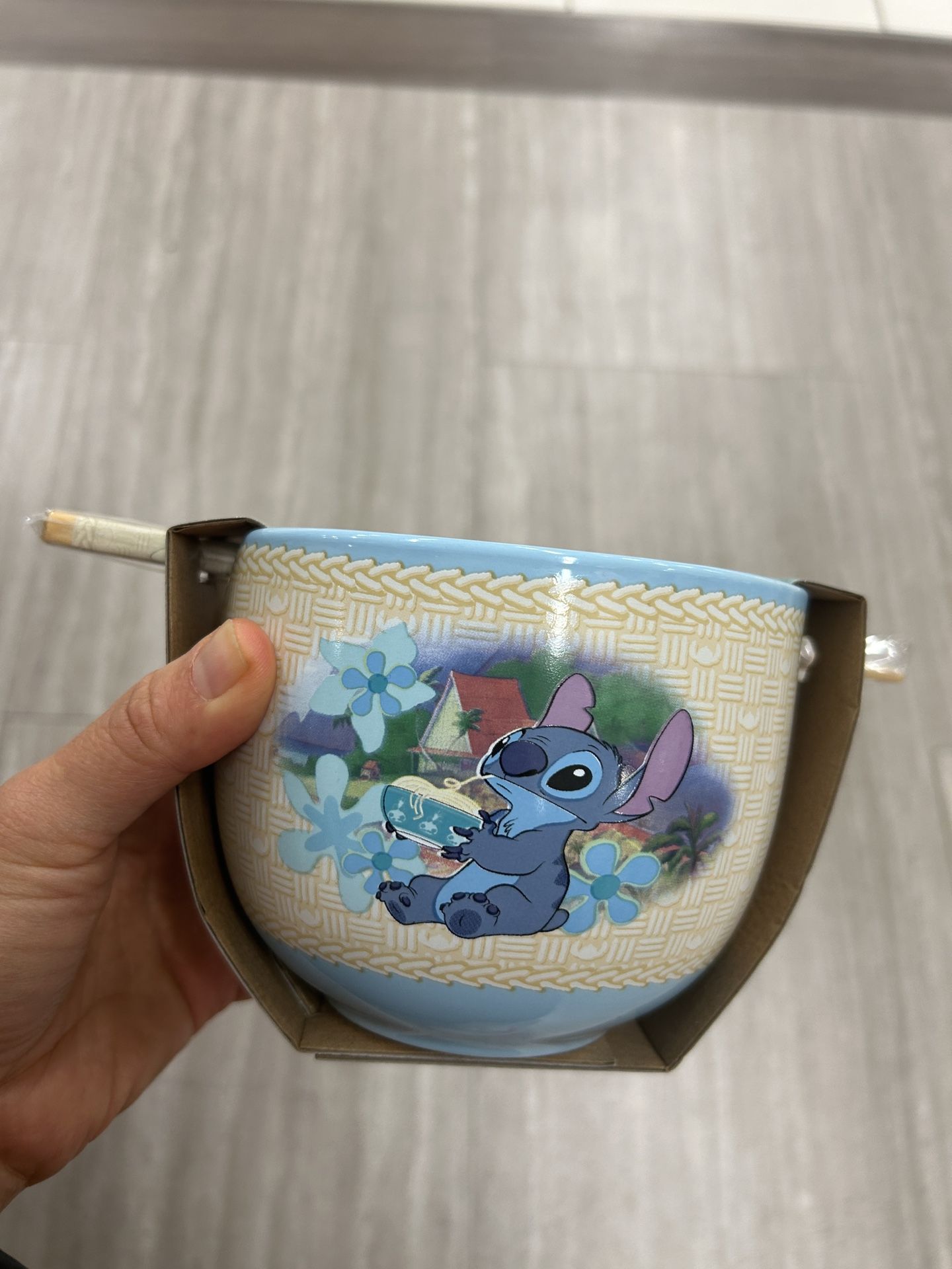 NWT Stitch Themed Bowl with Chopsticks set 20 oz