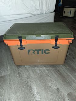 Rtic cooler