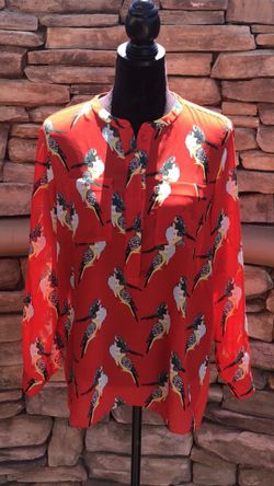 New women’s small Banana Republic birds 🦅 blouse
