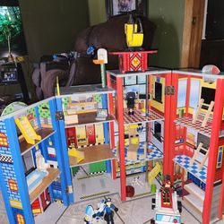 Kid Kraft Police and Fire Station 