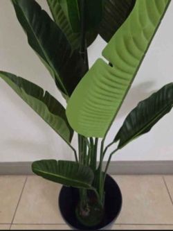 *** NEW LOW PRICE *** 6.5ft Faux Bird of Paradise in a 12in (Diameter) Blue Planter @ Lasting Creations
