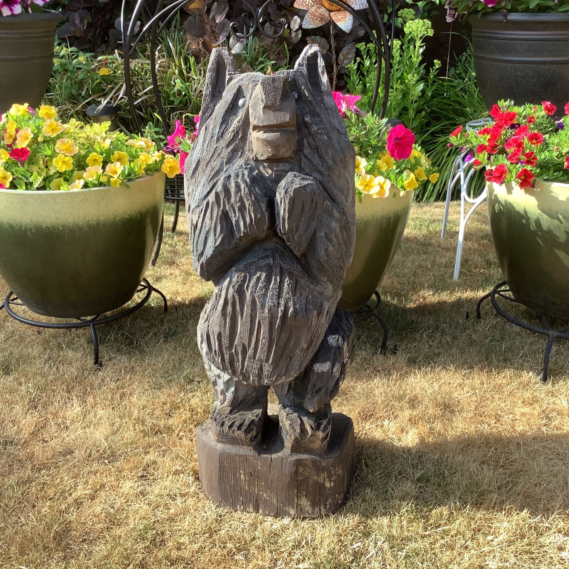 25” x 10” Wooden Raccoon Yard Decor Statue Good Used Condition