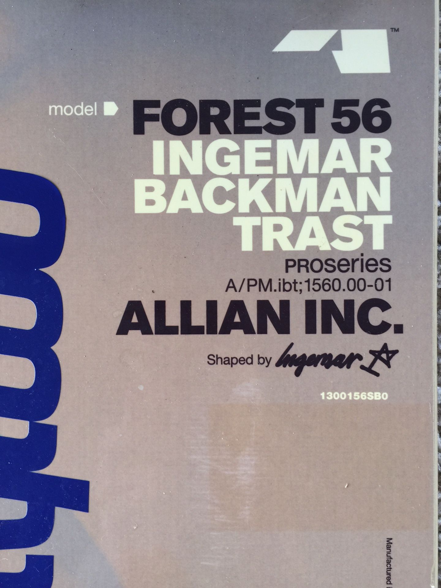 ALLIAN INC.BACKMAN FOREST 56 スノーボード