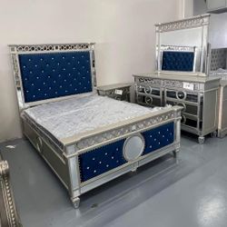 QUEEN BEDROOM SET
by Global