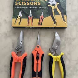 New Tools Set, Garden, firm price.