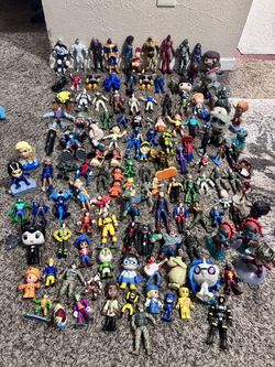 Small and medium action figures 3$ for each