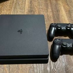 PS4 1TB Slim
