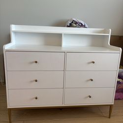 Kids dresser