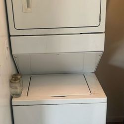 $375*Whirlpool Stackable 27"wide 