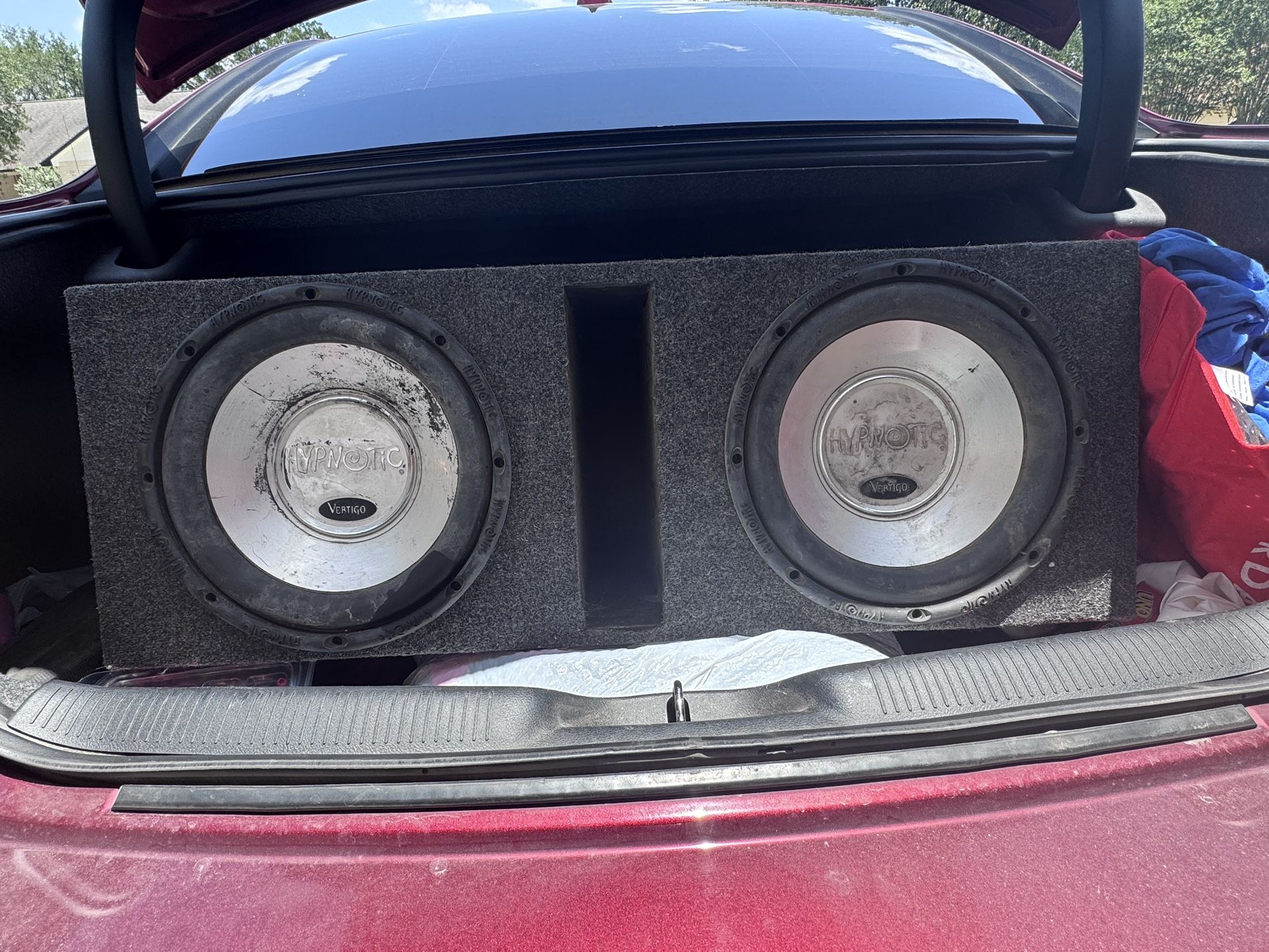box with 2 12inch subs with amp