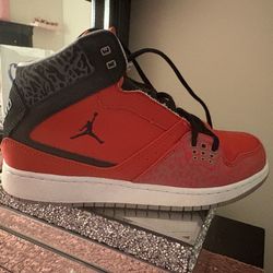 Free Jordan’s size 6 youth