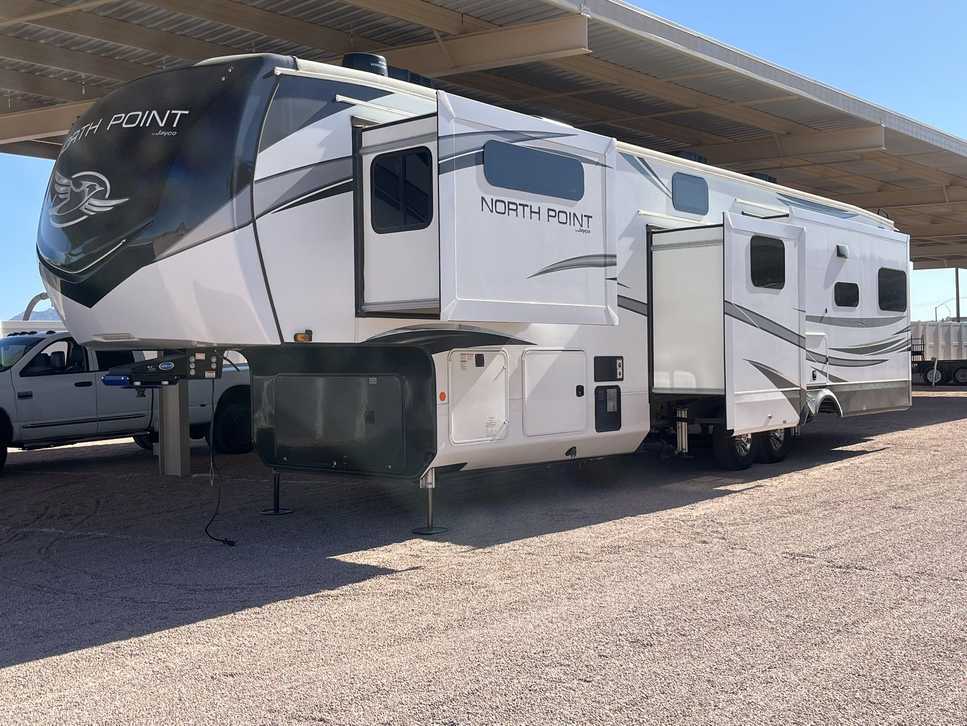 2022 Jayco North Point 377 RLBH