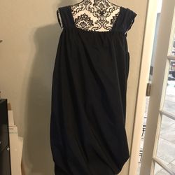 Woman’s Black Gap Dress