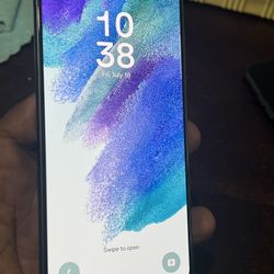 Samsung Galaxy S21 FE 128GB 5G for all T Mobile network sims . In Excellent Condition. 