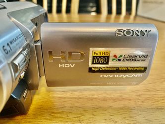 Sony HDR-HC7 HandyCam 1080 HD for Sale in Brooklyn, NY - OfferUp