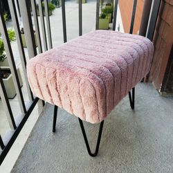 Beautiful  Bench Color Pink , Small. 