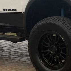 Running Board 2020 Ram 