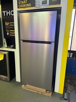 Vissani top freezer fridge