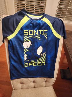 New Sonic T Shirt Size 8 In Excellent Condition
