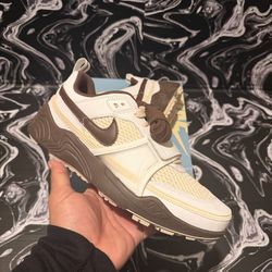 Travis Scott Nike Zoom Field JAXX BROWN AND WHITE