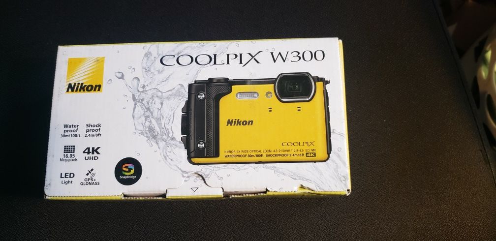 Nikon Coolpix W300, Yellow for Sale in Kent, WA - OfferUp