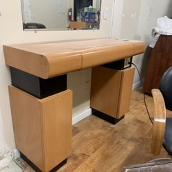 4 peace styling stations