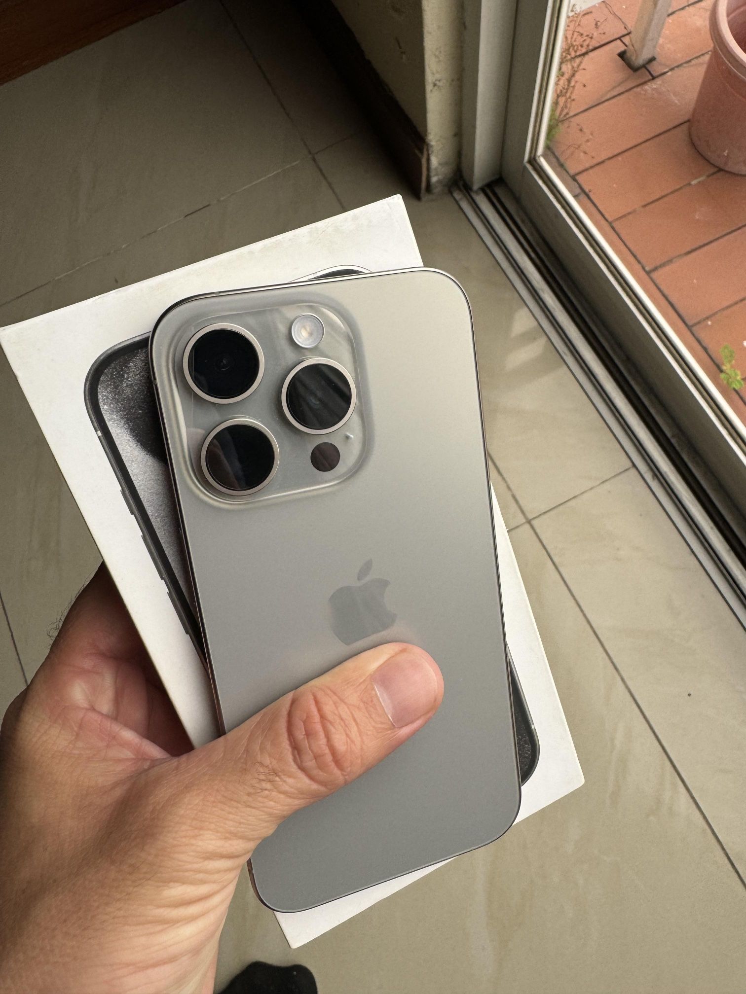 iPhone 15 Pro Max - 256gb - Natural Titanium