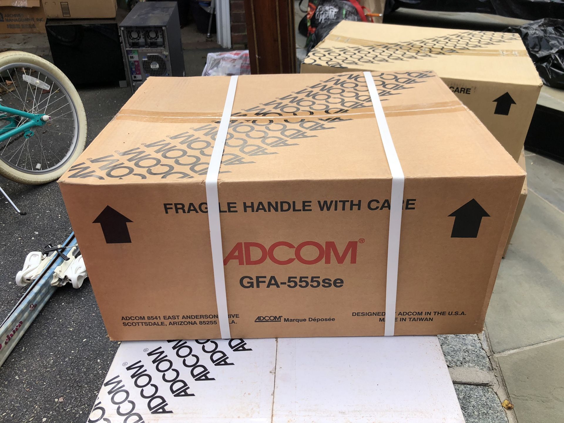 ADCOM GFA-555se Power Amplifier NEW