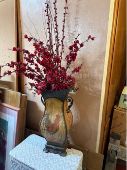 Decorative Floor Vase Featuring a Rooster Motif
