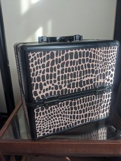 Makeup Train / Case / Organizer / Storage  - Portable