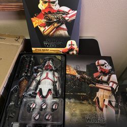 Hot Toys The Mandalorian TMS012 Incinerator Stormtrooper 