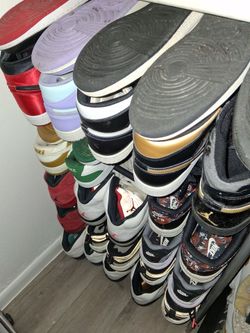 Mens size 9s