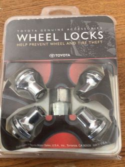 Toyota Tundra OEM Wheel Locks
