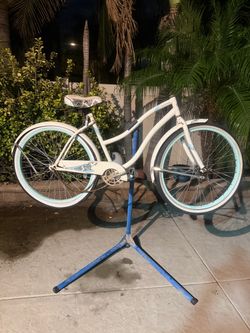 Free— 26 inch Huffy Beach Cruiser