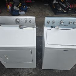 Washing Machine And Dryer Maytag 