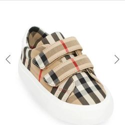 Burberry Shoes Size 4