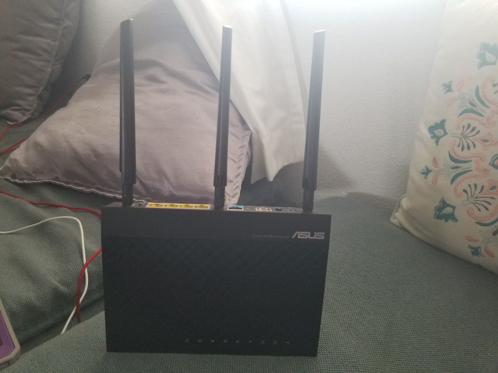 Asus router WiFi banda dual wireless