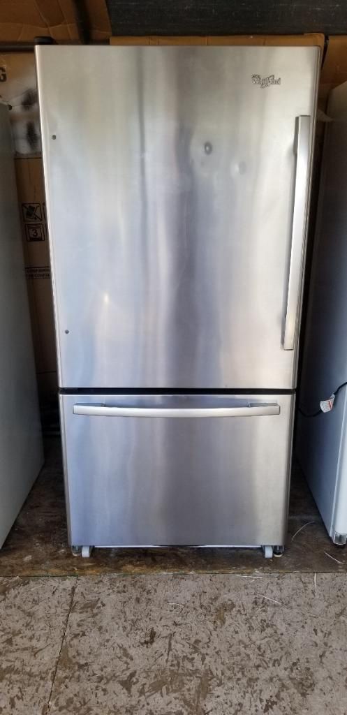 Whirlpool stainless steel refrigerator with bottom freezer
