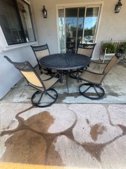 Table & chairs
