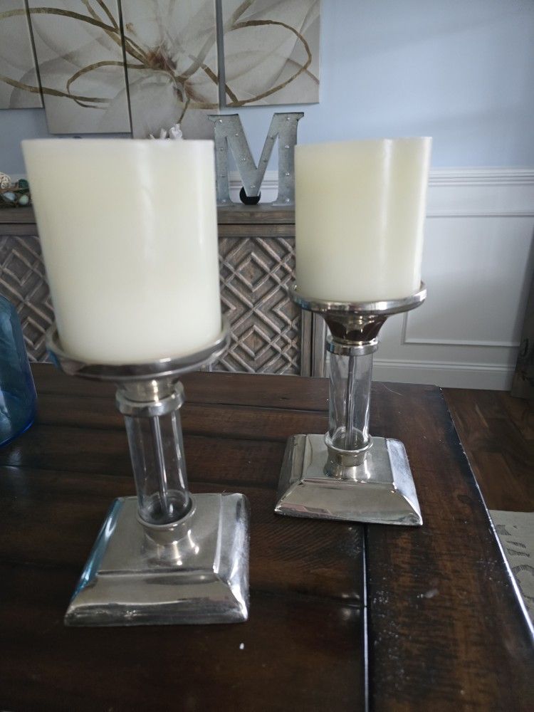 Candle Pillars With Battery Operated Candles