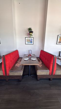 Restaurant Booth Seating Set with Table for 6 (#3)