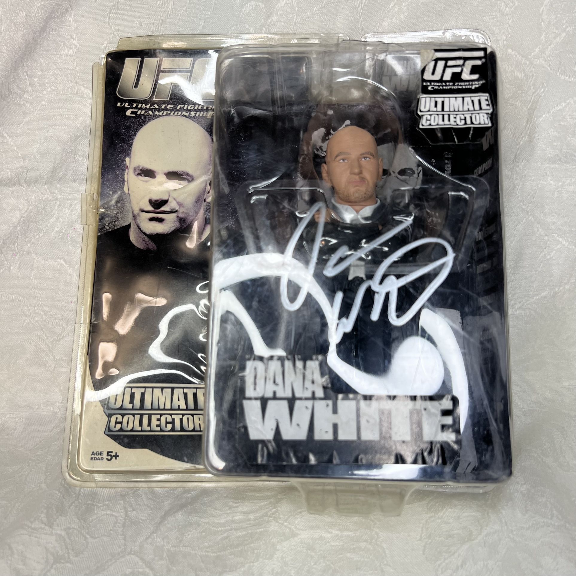 Round 5 Dana White Ultimate Collector Series 4 UFC MMA Action Figure